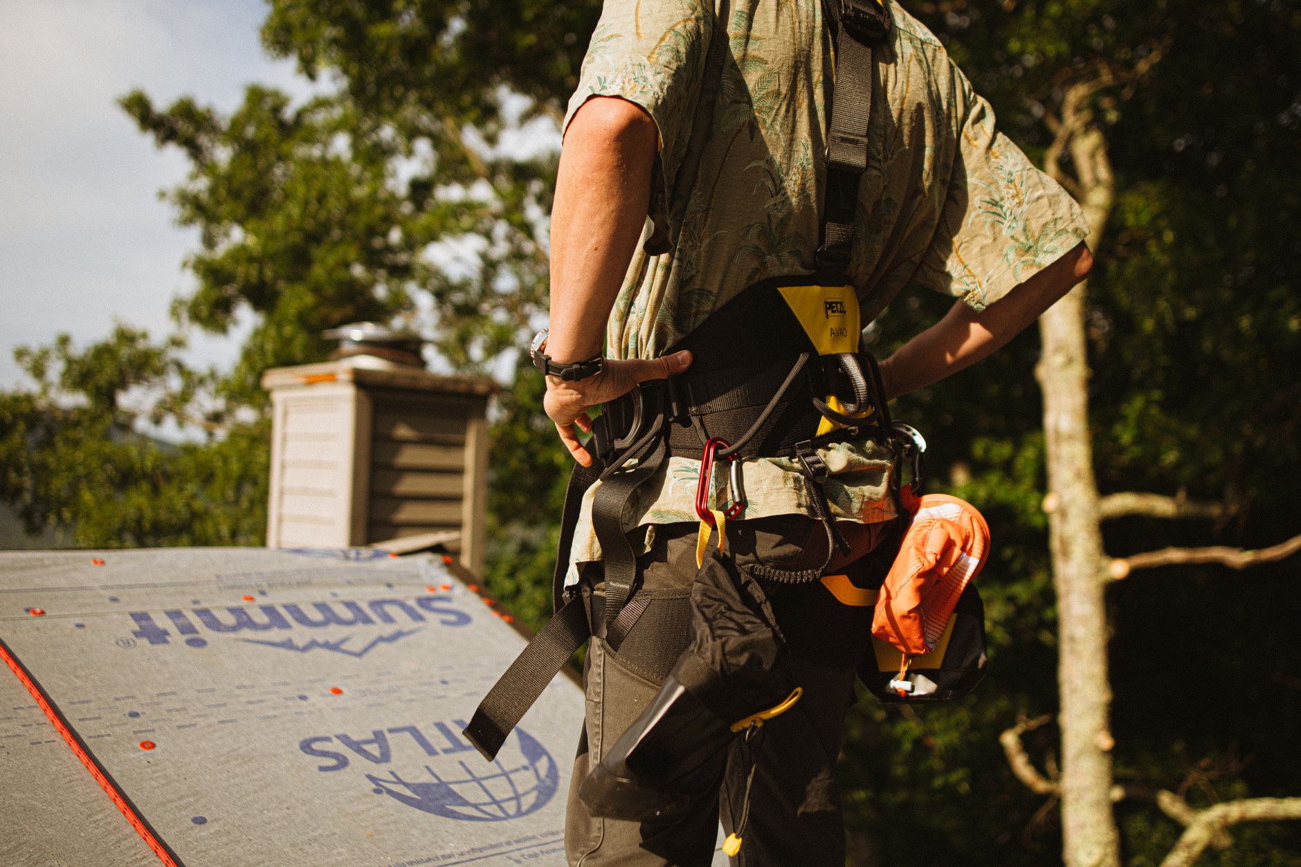 Heavy duty wide work suspenders on canvas work trousers