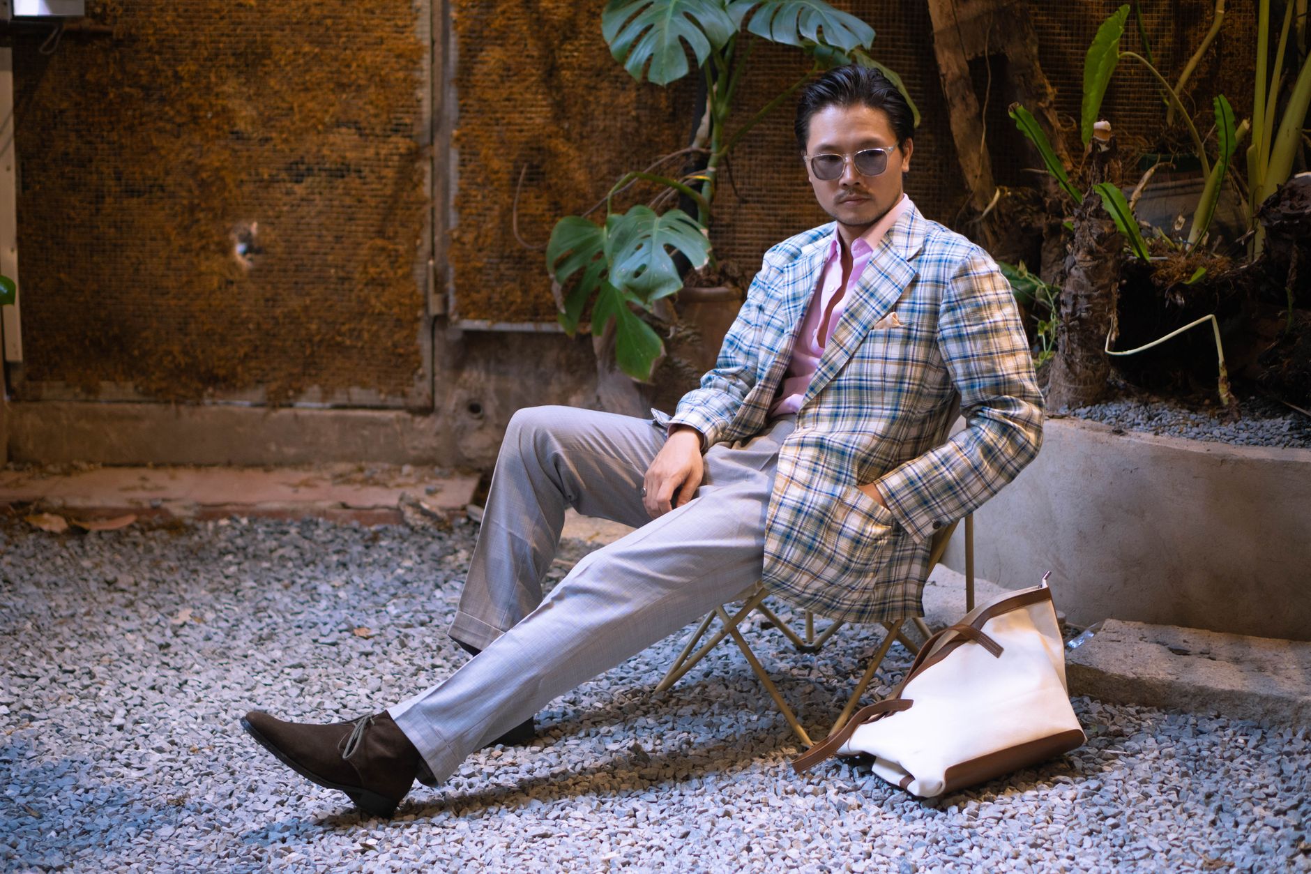 Short-sleeve camp collar shirt with pleated chinos and suede loafers